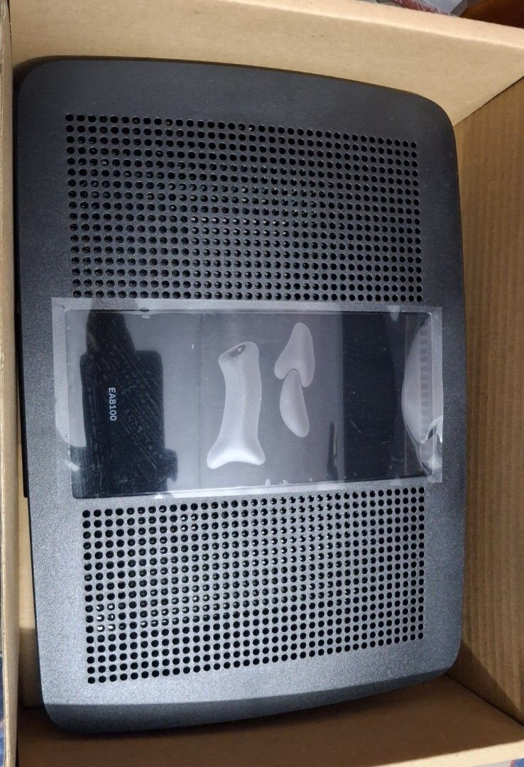 Linksys EA8100 Wireless Router63218248853762111