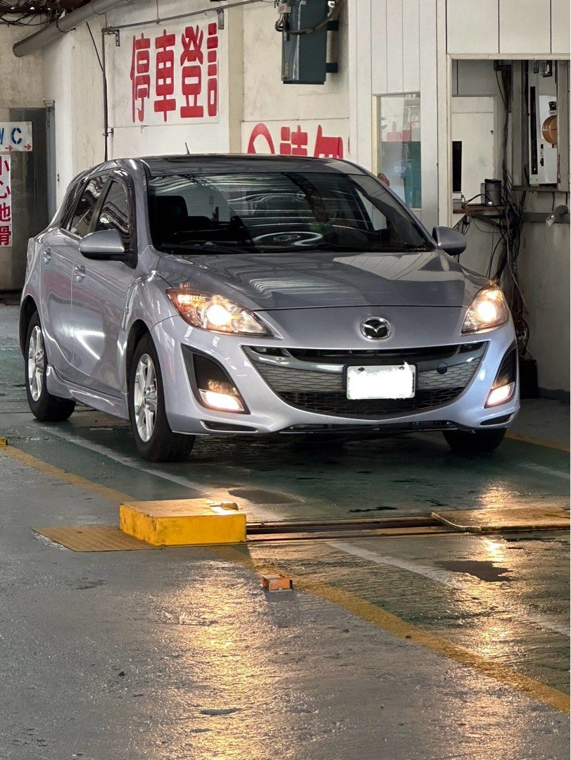 由 michael_well (刊登 ID 1375867420，圖片 1) 提交，位於 台北市 (Taipei) 的 Mazda 3 交換 Accord 八代 (類別：汽車出售)，說明：Mazda 3 2010 五門 1.6 僅交換 Accord 八代 2.4或6.5代的 Camry 2.4 ，營業改不考慮，事故、泡水車請路過。 車況優，無重大事故，妥善率高，里程19萬持續增加中，需要大一點的車，互不找補為原則。。