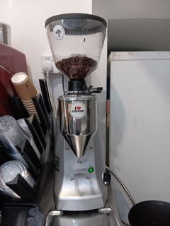 (Category: ) located in . Submitted by mandai.warehouse.sale (Listing ID 1375905606, Image 1). Description: .