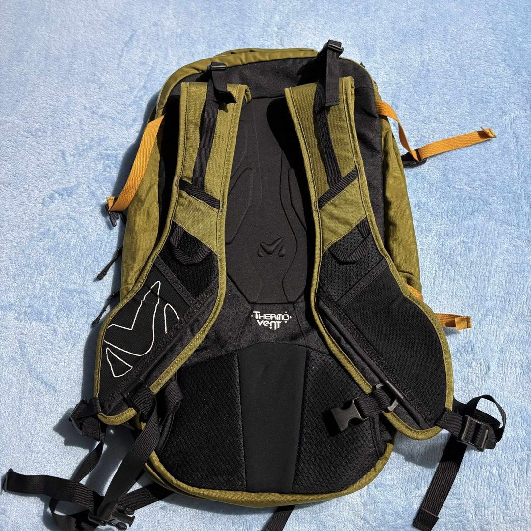 MILLET EIGER 25 BACKPACK (Category: Backpacks) located in Guagua. Submitted by sweetboyy (Listing ID 1375896014, Image 3). Description: MILLET EIGER 25 BACKPACK 3 INNER POCKETS / 4 ZIP POCKETS HEIGHTAPPROXIMATELY 54CM WIDTH APPROXIMATELY 36CM GUSSET APPROXIMATELY 12CM.