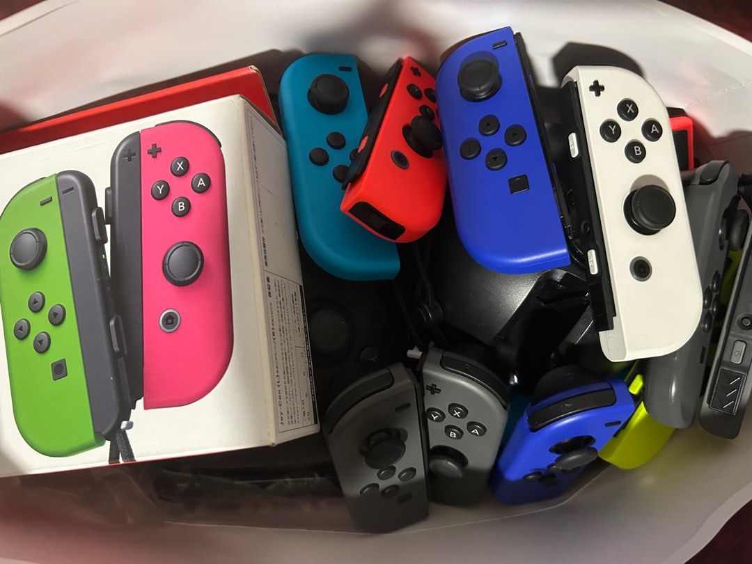 80 pairs of Nintendo Switch Joycon original used 628630854366751124