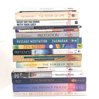 (Category: ) located in . Submitted by ravagingbooks (Listing ID 1376015310, Image 1). Description: .