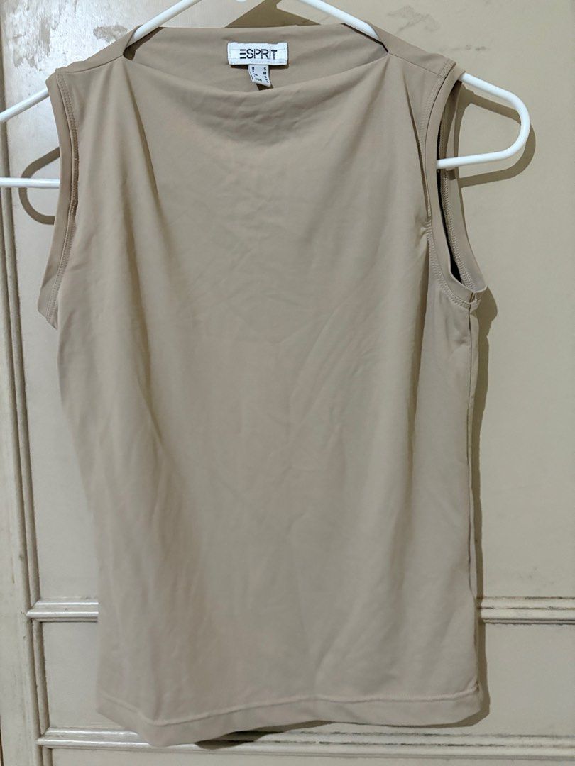 Nude Espirit Tank Top (Category: Others Tops) located in Mabalacat. Submitted by regardlessk (Listing ID 1376013319, Image 1). Description: .