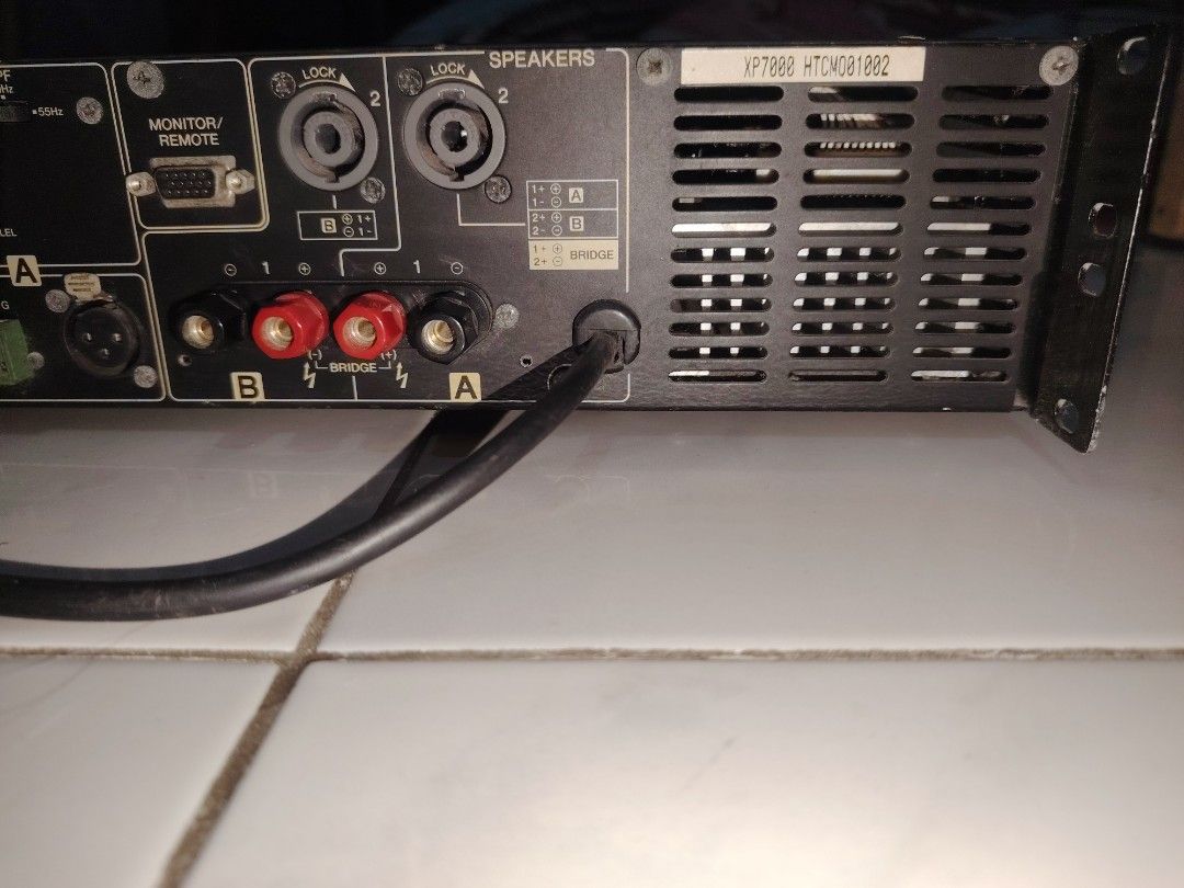 power amp (Category: Soundbars, Speakers & Amplifiers) located in Rizal. Submitted by drzpogi091388 (Listing ID 1375846741, Image 2). Description: yamaha xp7000.