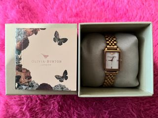 (Kategori: ) berada di . Dikirim oleh second.hand.chic (ID iklan 1375853066, Gambar 1). Deskripsi: .