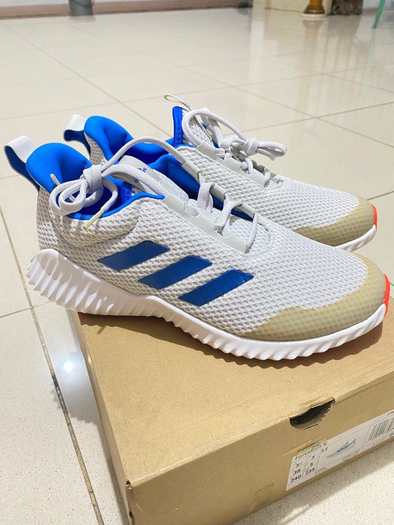 Sepatu sneakers Adidas forta run K, unisex bisa dipakai untuk anak dan  dewasa