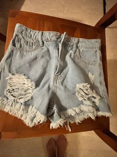 (Category: ) located in . Submitted by slng73 (Listing ID 1375975333, Image 1). Description: .