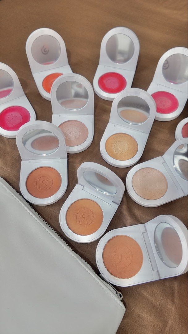 Spotlight Sunbeam Baked (Blush, Bronzer, Highlighter) (Category: Makeup) located in Manila. Submitted by alianneug41369 (Listing ID 1376011408, Image 3). Description: Used once for swatching only All in good condition 300 pesos each (SRP 405).