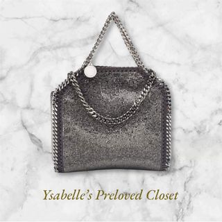 (Category: ) located in . Submitted by ysabellesprelovedcloset (Listing ID 1375881575, Image 1). Description: .