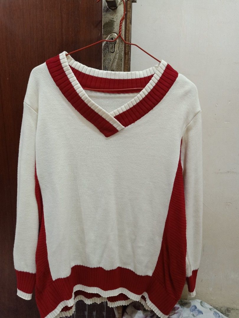 sweater rajut jin BTS