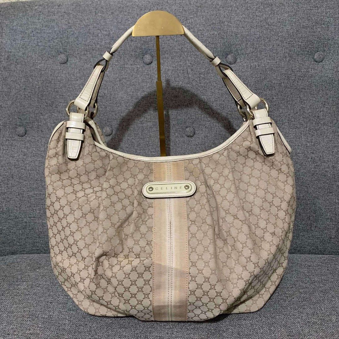TAKE ALL LUXURY BAG ORIGINAL (Category: Luxury Bags & Wallets) located in Madrid. Submitted by jhunaceee (Listing ID 1375937714, Image 2). Description: ALL ORIGINAL CELINE HOBO BAG MCM TOTE BAG (NEVERFULL) GUCCI TOTEBAG GIVENCHY LONG HANDLE SHOULDERBAG BALLY SHOULDER BAG CELINE CLUTCH DIOR CLUTCH PWEDING PWEDI PA MA RESELL RUSH PRICE NA DIN PO YAN. WALANG MGA ISSUE SIGN OF USE LANG SA GUCCI ANG IBA GOOD AS NEW PA.