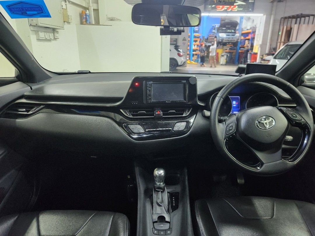 Toyota C-HR 1.8S Hybrid For PHV Rental Now!!!62872685178881114