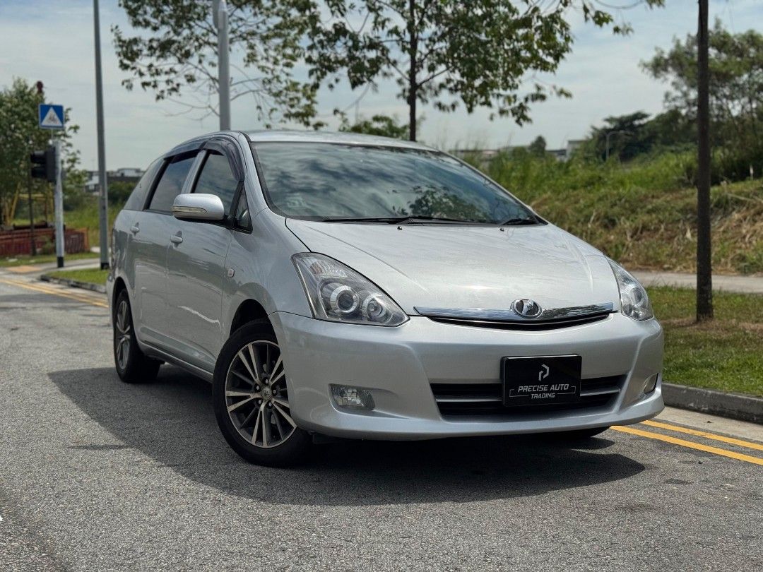 Toyota Wish 1.8 (A)62872684587905116