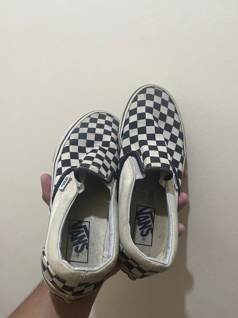 Vans classic slip-on (Black and White) (Category: Sneakers) located in Quezon City. Submitted by lordpsybucks (Listing ID 1375866093, Image 1). Description: Vans classic slip-on (Black and white) Size 7.5 US Women’s.