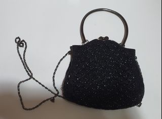 (Category: ) located in . Submitted by shopaholic99 (Listing ID 1375934514, Image 1). Description: .