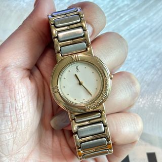 (Category: ) located in . Submitted by retro.chics (Listing ID 1375878947, Image 1). Description: .