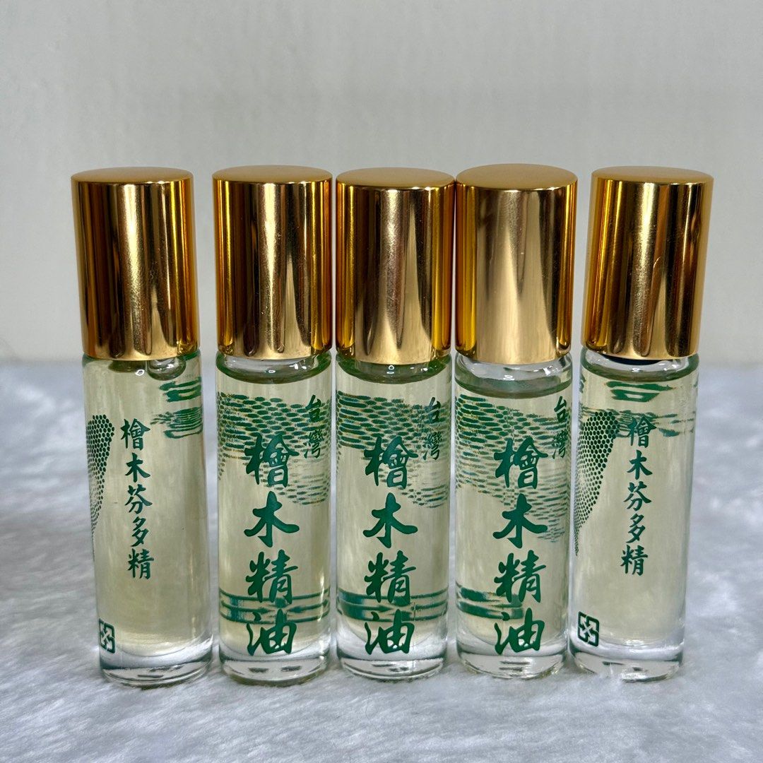 由 xasrv (刊登 ID 1376035722，圖片 1) 提交，位於 屏東縣 (Pingtung) 的 聞過都說讚！頂級黃檜檜木精油 (類別：按摩紓緩用品)，說明：聞過都說讚！頂級黃檜檜木精油 真正的台灣黃檜香氣💯 ✔ 100%純天然黃檜精油 ✔ 無人工香料｜冷壓萃取 ✔ 紓壓助眠｜淨化空間｜提升氣場 長輩、小孩、過敏體質都適合！一瓶10ml滾珠瓶可以用很久～一瓶市價250！結緣只要180‼️買多有優惠！屏東市可面交也可以幫寄送～。
