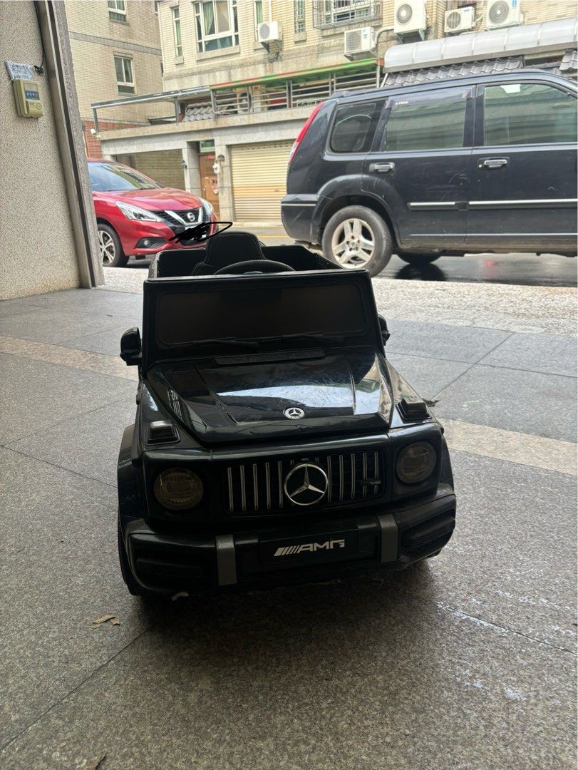 由 qqqqq78963 (刊登 ID 1376203345，圖片 1) 提交，位於 台中市 (Taichung) 的 兒童電動車 (類別：嬰兒玩具)，說明：需自戴功能正常便宜出售（北屯靠近大坑口） 有音樂付遙控器（電池蓋不見了）能接受者可以詢問功能皆正常。