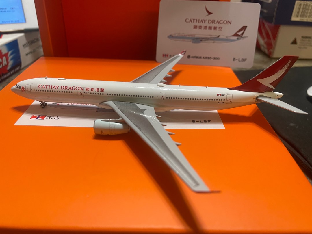 1/400 jc wings A330-300 港龍航空 1/400 jc wings A330-300 港