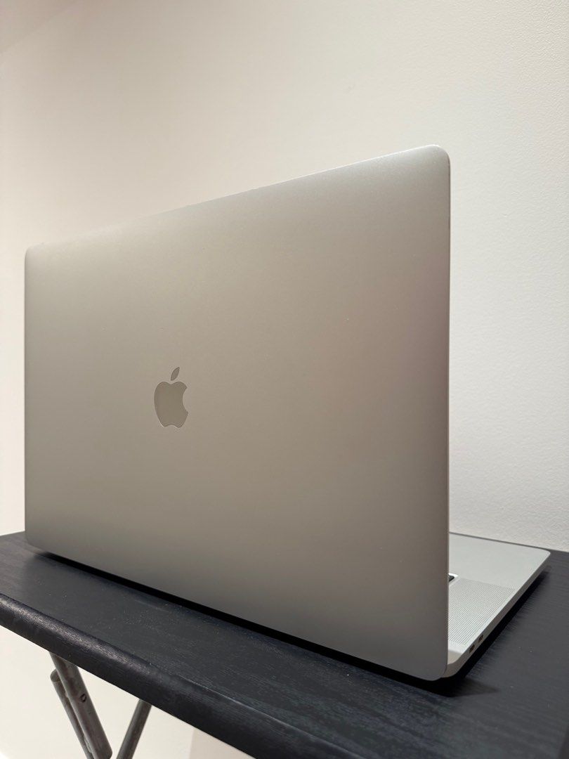 Apple MacBook Pro 16 inch 2019 i9 32GB 1TB62863110651138113