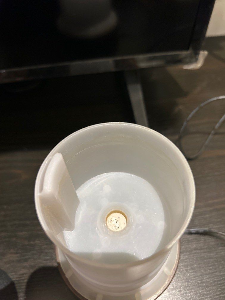 Aroma diffuser with essential oils 65074872274817112