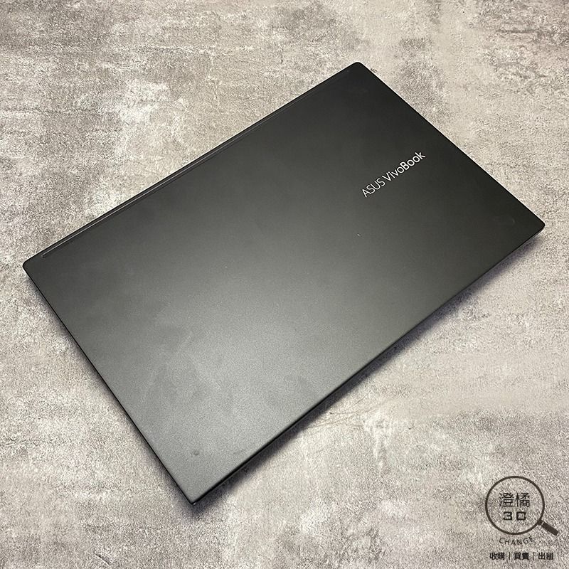 由 change12336 (刊登 ID 1376212034，圖片 2) 提交，位於 台北市 (Taipei) 的 ASUS VIVOBOOK S433E I5-1135G7/16G/512G 黑《二手 無盒 歡迎折抵》A77167 (類別：桌上電腦或筆記型電腦)，說明：ASUS VIVOBOOK S433E I5-1135G7/16G/512G 黑 店保7天 功能正常，電池62%/WIN11，上蓋一個凹 85%新，機身殼有一處較明顯之顆傷或掉漆，或兩處以上小顆傷或小掉漆，請參閱賣場圖片 單機+充電器 本賣場商品因於店家同步銷售流通快，請於下標前先詢問是否有貨。 ( 下標後如需自取請參閱關於我中的店家資訊。) 下標後請於 3 天內完成交易，並將您的收件資料填寫於買賣留言板中。 ( 請留收件人姓名、地址、電話。) 賣場交易方式 : 到店自取、超商取貨付款、信用卡(店家使用)、輕鬆付(黑貓宅配)。 購買前如有任何問題請多利用問與答或賣場即時通，若我們未回覆您的問題，表示不同意或未讀您的發問