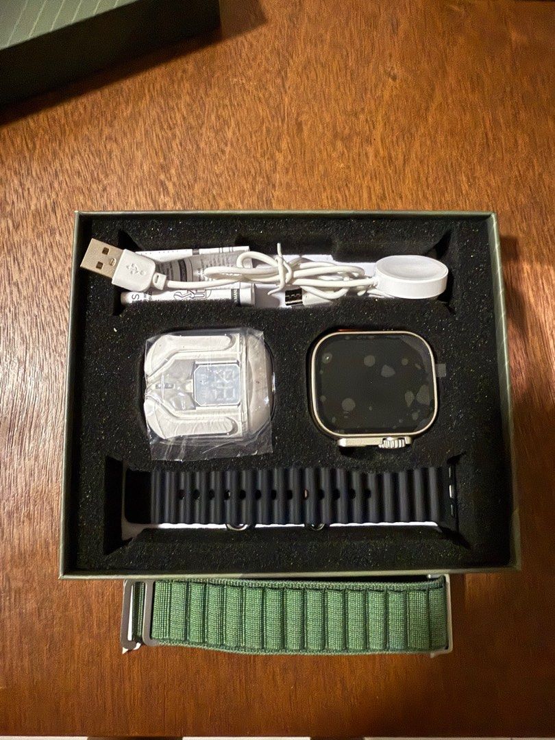 axcs watch and earbuds (Category: Wearables & Smart Watches) located in Balanga. Submitted by miss_sean1107 (Listing ID 1376066194, Image 2). Description: AXCS.