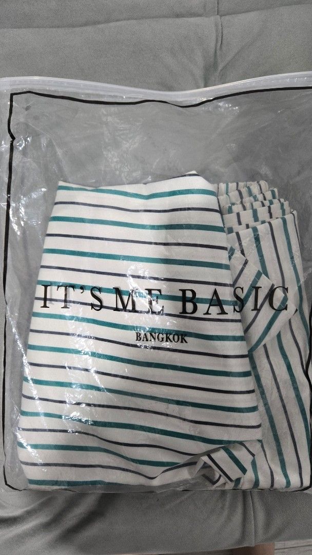 BKK Terno Coordinates (Category: Sets or Coordinates) located in Manila. Submitted by cwknds (Listing ID 1376177207, Image 3). Description: BKK Terno Coordinates Top and Pants I personally bought this in Thailand. Small - Medium.