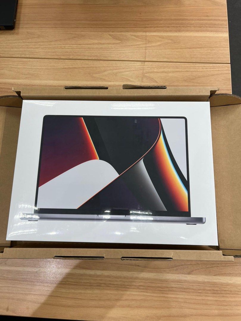 Brand New Apple MacBook Pro (16-inch, 2021) Space Gray | 10C CPU 16C GPU 32GB 1TB62853056543746110