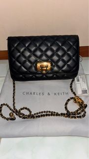 (Kategori: ) berada di . Dikirim oleh cheezypreloved (ID iklan 1376166359, Gambar 1). Deskripsi: .