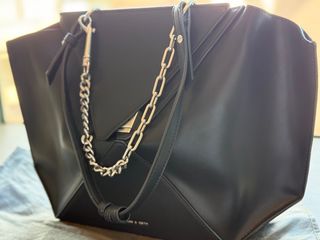 （分類：）位於 。 由 a_yyy_m 提交（商品編號 1376089378，圖片 1）。簡介： 。