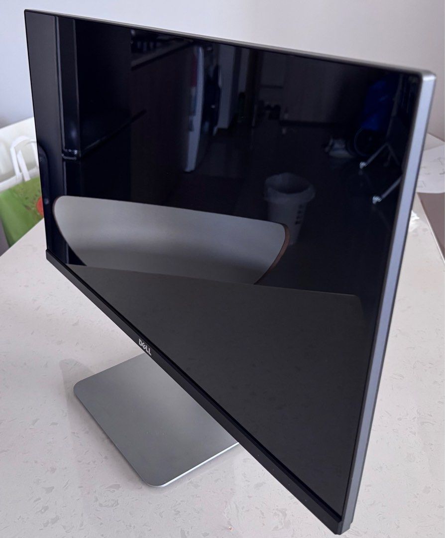Dell Monitor 24 inch U2415HB62863060156161111