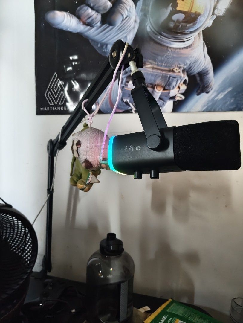 Fifine Microphone with Boom Arm62863111120130111