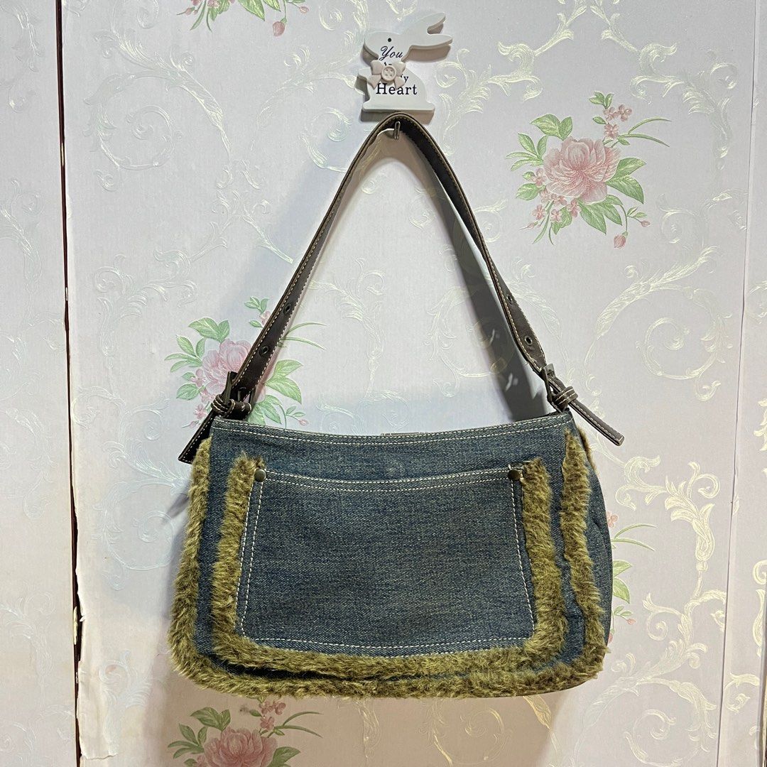 Fur Denim Y2k Kili Bag (Category: Shoulder Bags) located in Angeles City. Submitted by ransteria (Listing ID 1376054064, Image 2). Description: 𝑆𝑖𝑧𝑒：11.5in width 7.5in height (without straps) 3.5in base 𖦹 adjustable straps 𖦹 has lots of compartments!.