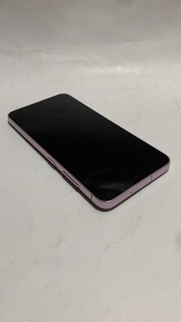 Galaxy S23 5G 256GB Lavender (Category: Samsung) located in Singapore. Submitted by wmartsg (Listing ID 1376083085, Image 2). Description: .