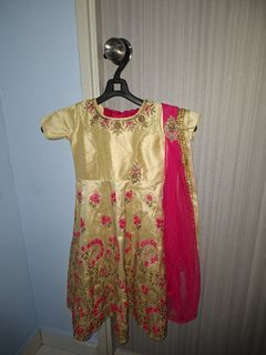 (Category: ) located in . Submitted by yazmh (Listing ID 1376087944, Image 1). Description: .