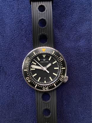 Halios Puck 47mm divers watch (Category: Men's Watches) located in Valenzuela. Submitted by philoris (Listing ID 1376110473, Image 3). Description: Hi guys, Selling like new Halios Puck 47mm, 1,000 meters, complete with box Rfs: consolidating Can trade w Oris big crown or 65 divers 40mm complete w box only 9/10 up rating 45,000 negotiable, no lowballer please.