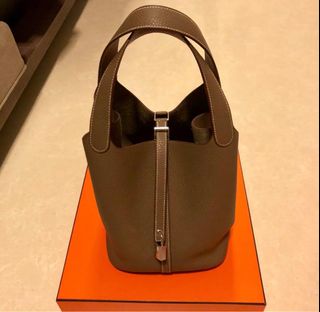 (Category: ) located in . Submitted by xninix88 (Listing ID 1376118498, Image 1). Description: .