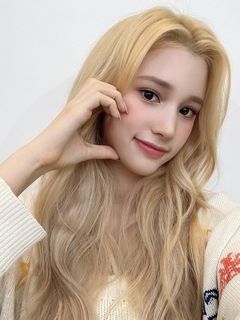 （分類：）位於 。 由 sakuyaaaaaaaawish 提交（商品編號 1376140680，圖片 1）。簡介： 。