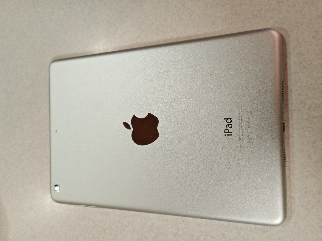 iPad （分類：平板電腦 - iPad）位於 Hong Kong。 由 Lifeexploring 提交（商品編號 1376025124，圖片 2）。簡介： iPad 32G。