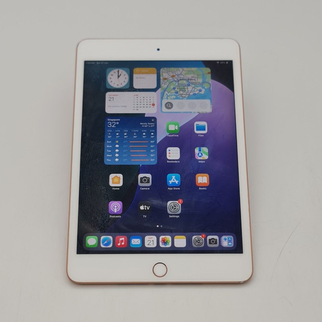 iPad Mini 5 7.9" WiFi + Cellular (2019) 64GB Gold (Category: iPad) located in Singapore. Submitted by carousellmobile (Listing ID 1376104811, Image 1). Description: .