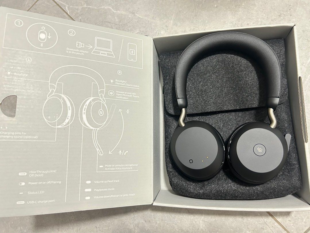 Jabra Evolve2 75 Headset (Category: Headphones & Headsets) located in Singapore. Submitted by mikeetnat (Listing ID 1376133534, Image 1). Description: Brand new, never use..