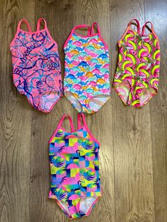 (Category: ) located in . Submitted by JEJ.closet (Listing ID 1376117067, Image 1). Description: .