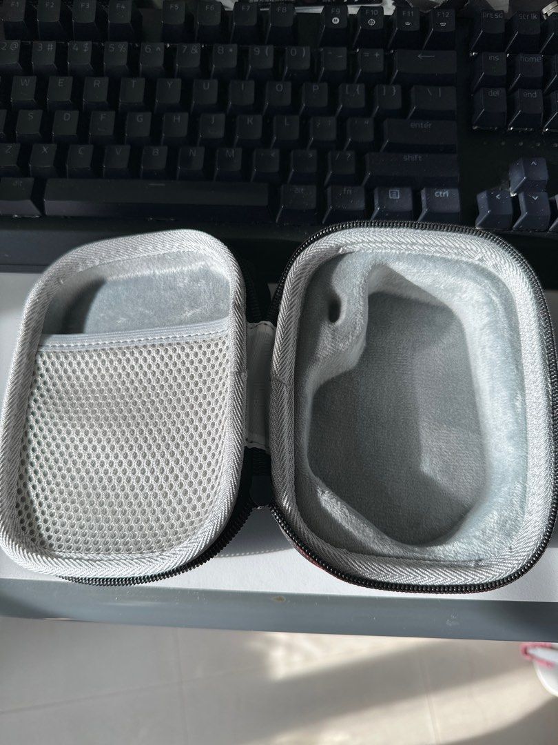 Logitech MX Master 3S free carrying case62863060088579113