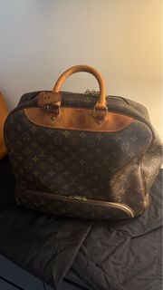 (Category: ) located in . Submitted by ivypark (Listing ID 1376129359, Image 1). Description: .