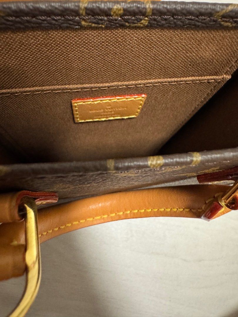 Louis Vuitton Sac Plat Brown Top Handle Bag (Category: Bags & Wallets) located in Singapore. Submitted by best_dealss30 (Listing ID 1376161756, Image 3). Description: Close to Brand New Condition 10/10 Never brought out but tried on at home. One of the classic designs from LV never goes out of style. No scratches or scuff marks at all 100% Authentic purchased from ION Orchard Singapore. Pm to deal Slightly negotiable Authentic Louis Vuitton Poche