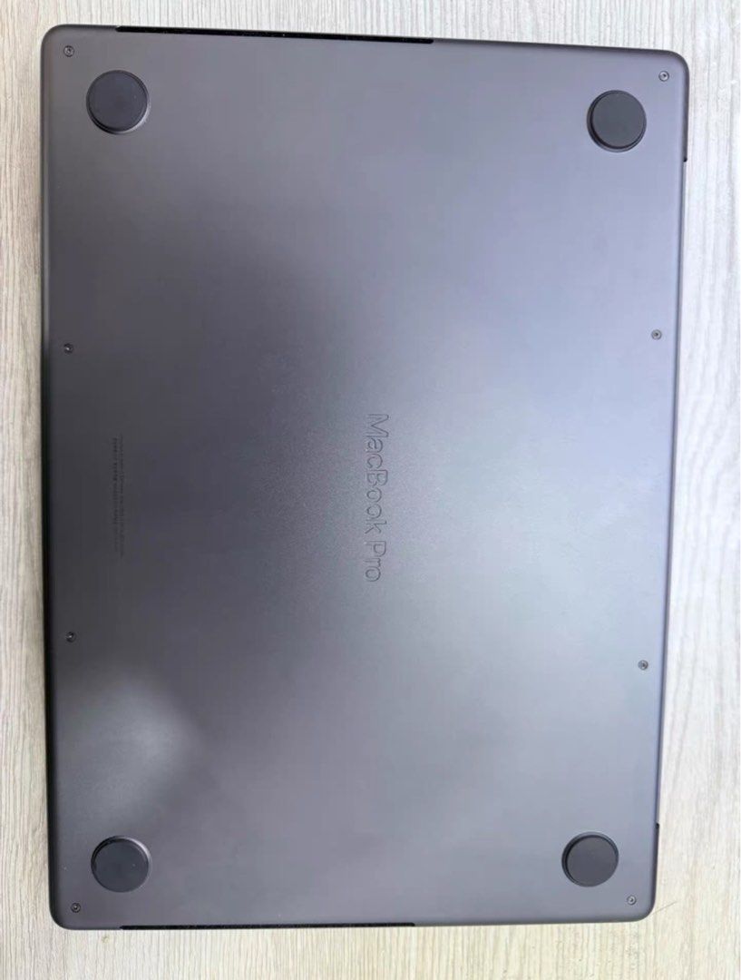 MacBook Pro 14-inch  M3 Pro Chip, 18GB RAM, 512GB Storage, Space Black, 98% New laptop notebook Apple pc62863110513154111