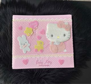 (Category: ) located in . Submitted by dalle_closet (Listing ID 1376047737, Image 1). Description: .