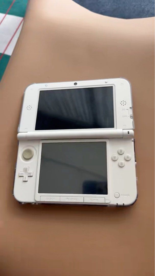 Nintendo 3DS LL White Handheld Console628530592403221112