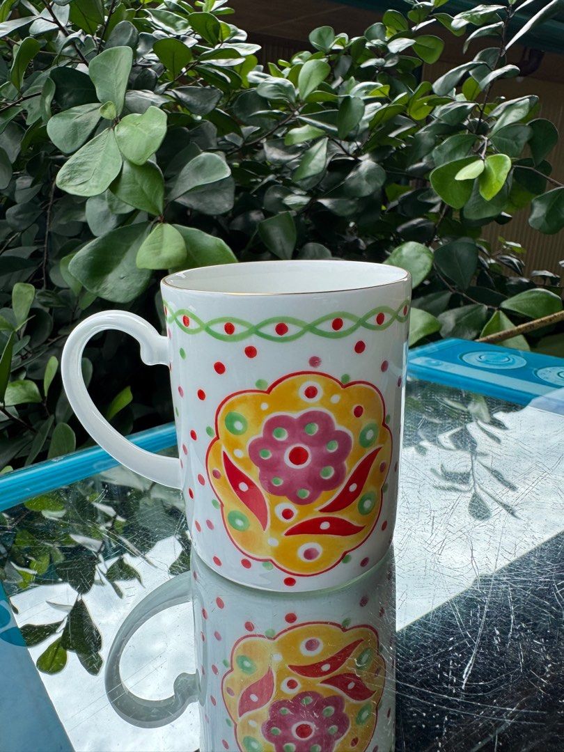 One piece ysl mug (Category: Coffee & Tea Tableware) located in Davao. Submitted by parteawares2 (Listing ID 1376034282, Image 3). Description: One piece yves saint Laurent bone china made in Japan mug.